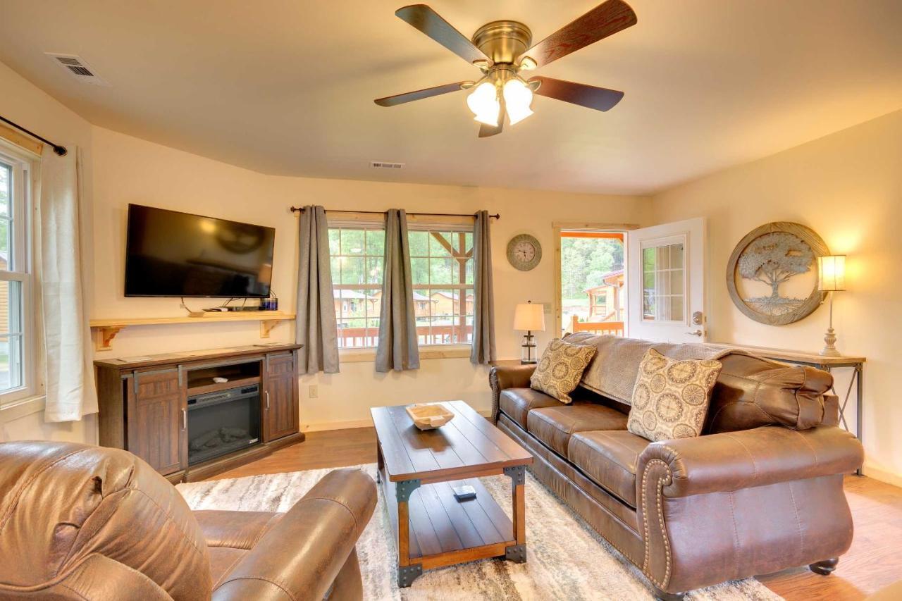 Cozy Cabin On Tuckasegee River - Near Bryson City Luaran gambar